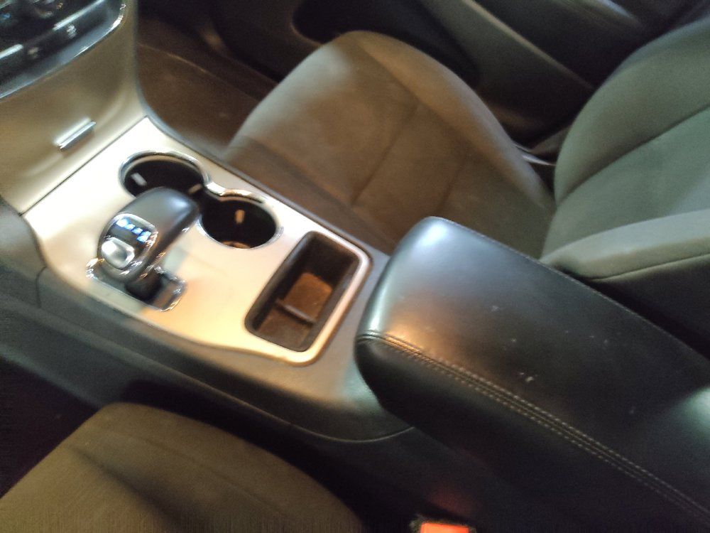 Used 2014 Jeep Grand Cherokee Laredo w/ Security & Convenience Group AWD/4WD image 26