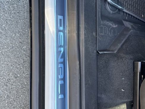 New 2026 GMC Acadia Denali Ultimate w/ LPO, Floor Liner Package AWD/4WD image 72