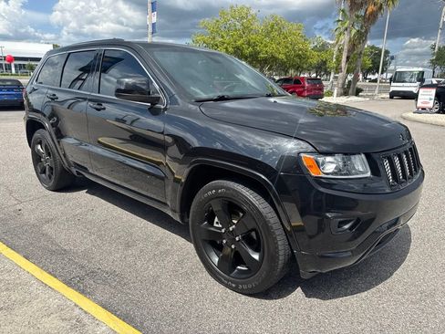 Used 2014 Jeep Grand Cherokee Altitude RWD image 3