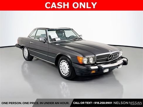 Used 1988 Mercedes-Benz 560 SL image 3
