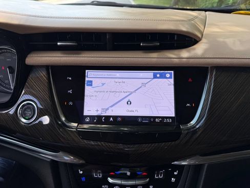 Used 2023 Cadillac XT6 Premium Luxury w/ Platinum Package FWD image 19