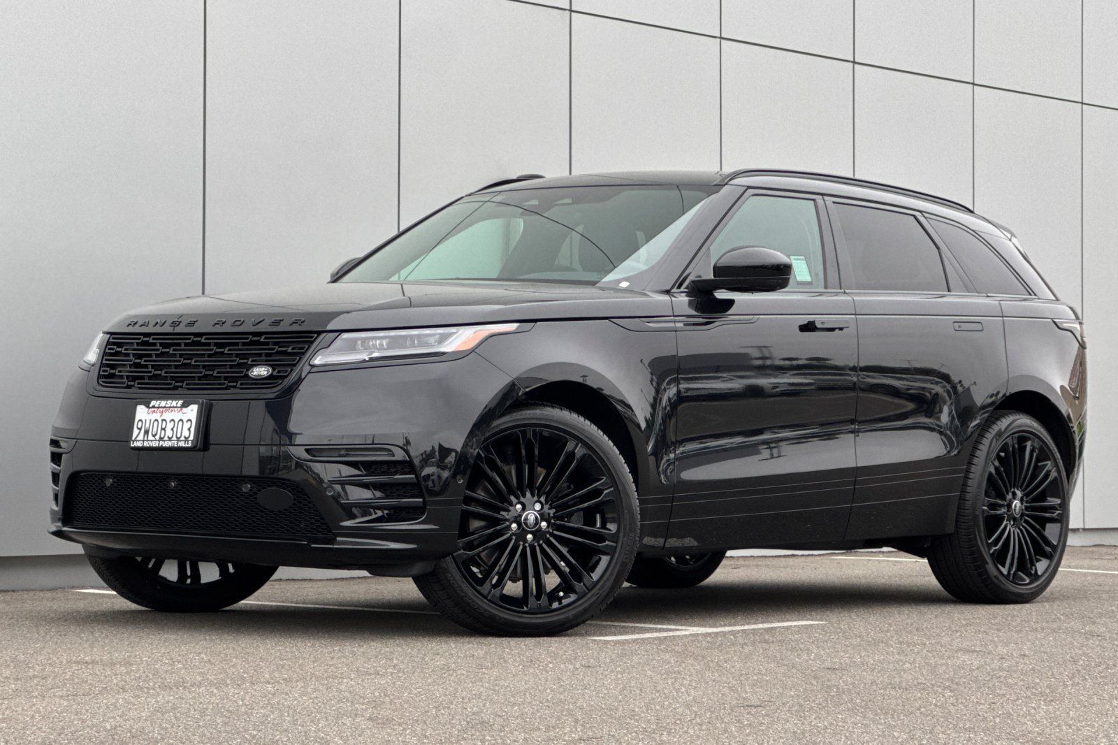 Certified 2026 Land Rover Range Rover Velar Dynamic SE AWD/4WD image 1