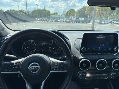 Used 2022 Nissan Sentra SR w/ Trunk Package FWD image 6
