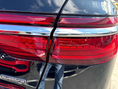 Used 2021 Audi A8 L 3.0T w/ Executive Plus Package image 25