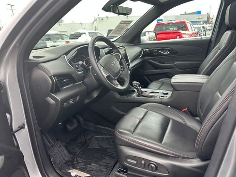 Certified 2023 Chevrolet Traverse RS w/ LPO, Floor Liner Package image 14