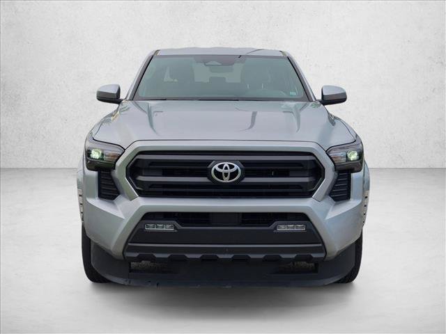Used 2025 Toyota Tacoma SR5 AWD/4WD image 2