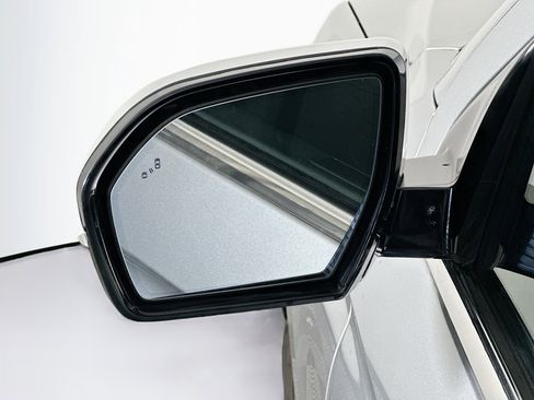 Used 2020 Ford Expedition Max Limited image 16