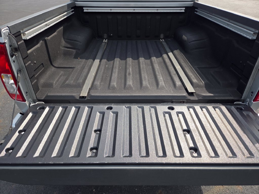 Used 2018 Nissan Frontier PRO-4X AWD/4WD image 23