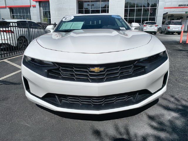 Used 2023 Chevrolet Camaro LT RWD image 3