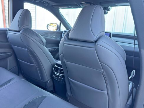 Used 2024 Lexus RX 500h F Sport w/ Convenience Package image 36