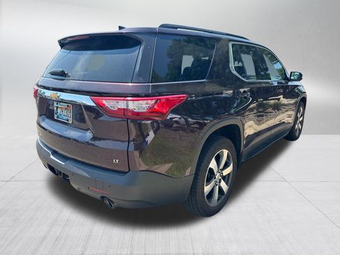 Used 2019 Chevrolet Traverse LT w/ LT Premium Package AWD/4WD image 4