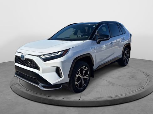 Used 2023 Toyota RAV4 XSE image 3