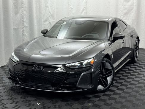 Used 2022 Audi RS e-tron GT w/ Year 1 Package image 2