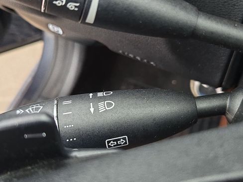 Used 2011 Mercedes-Benz E 350 Sedan image 26