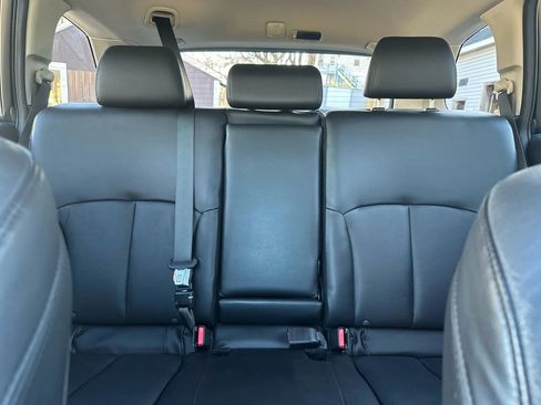 Used 2013 Subaru Outback 3.6R Limited w/ Moonroof Pkg image 34