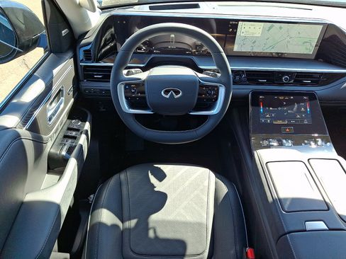 New 2026 INFINITI QX80 Luxe w/ Cargo Package image 8