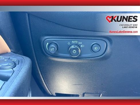 Used 2018 Chevrolet Equinox Premier w/ LPO, Cargo Package image 23