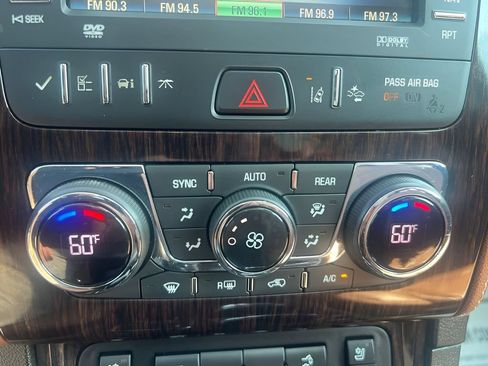 Used 2017 Chevrolet Traverse Premier AWD/4WD image 24