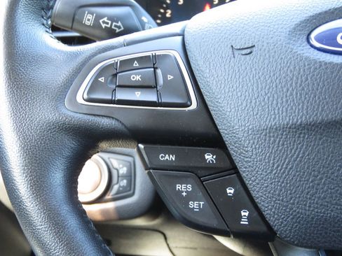 Used 2019 Ford Escape SEL AWD/4WD image 22