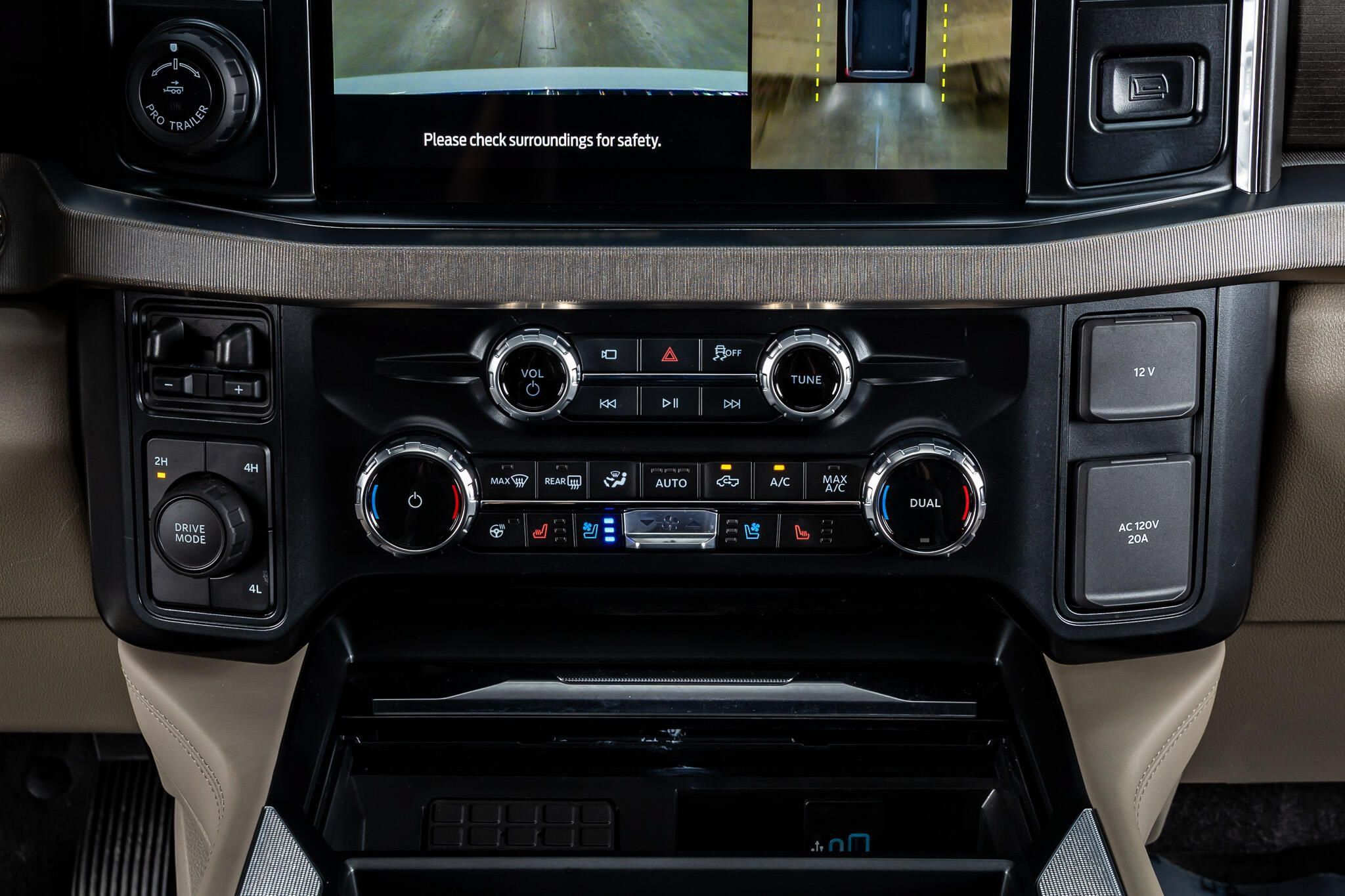 Used 2026 Ford F450 Platinum w/ Platinum Plus Package AWD/4WD image 26