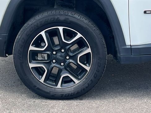 Used 2020 Jeep Compass Trailhawk AWD/4WD image 9