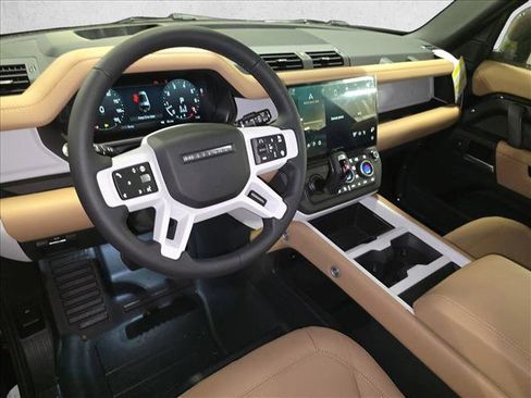 New 2026 Land Rover Defender 130 X-Dynamic SE image 17
