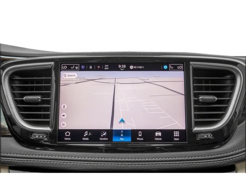 Used 2024 Chrysler Pacifica Limited FWD image 11