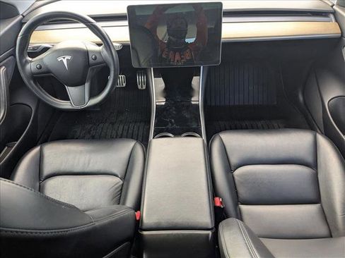 Used 2018 Tesla Model 3 Long Range image 17