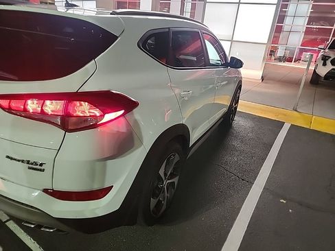 Used 2017 Hyundai Tucson Sport AWD/4WD image 7
