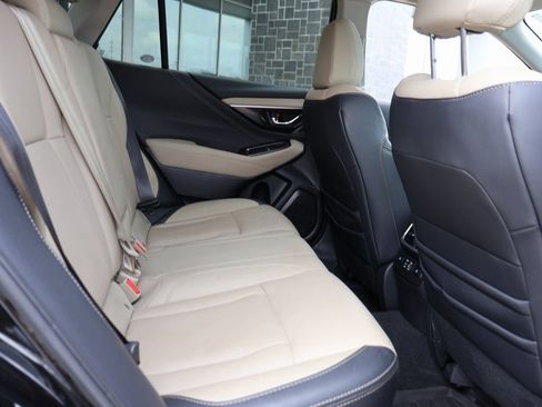 Used 2023 Subaru Outback Limited image 13