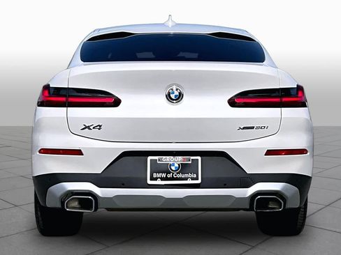 Used 2024 BMW X4 xDrive30i w/ Premium Package AWD/4WD image 4
