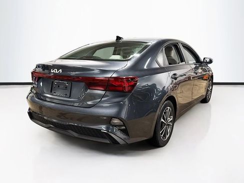 Used 2023 Kia Forte LXS w/ LXS Technology Package image 7