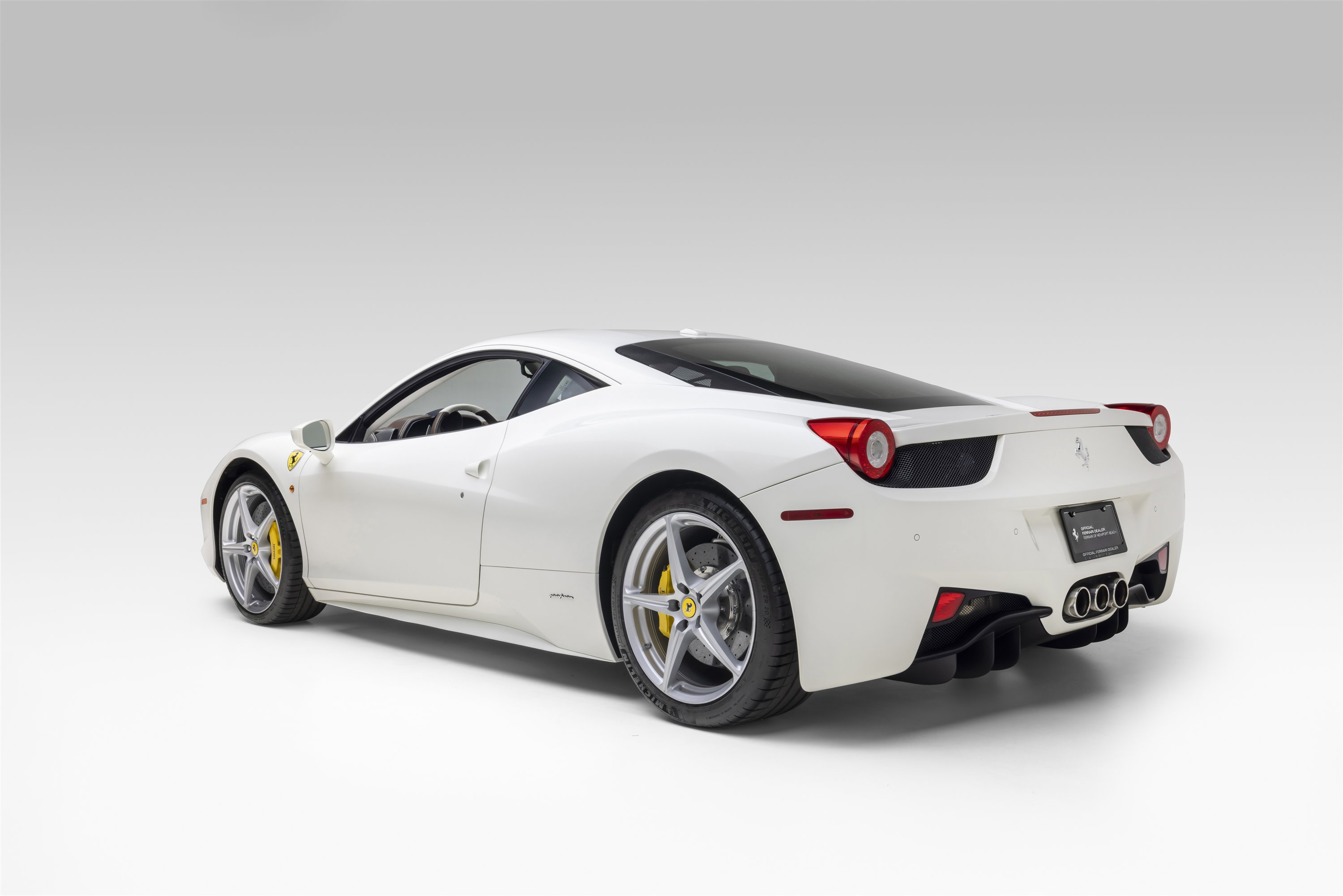Certified 2014 Ferrari 458 Italia Coupe RWD image 5