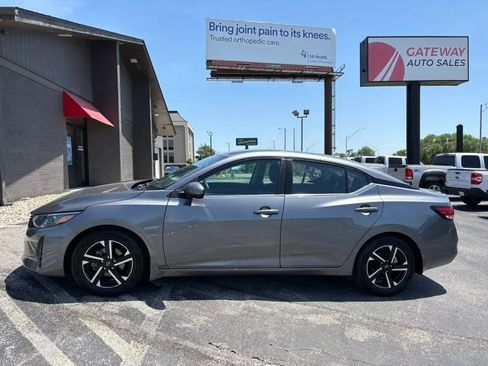 Used 2024 Nissan Sentra SV FWD image 1