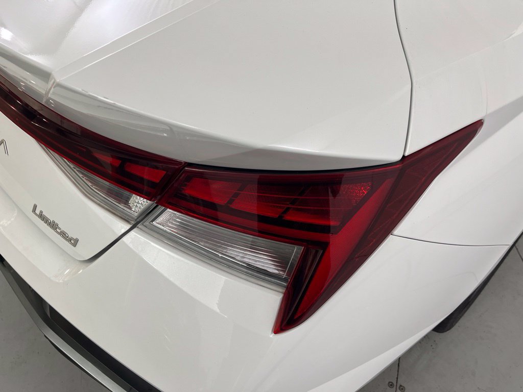 Used 2024 Hyundai Elantra Limited FWD image 44