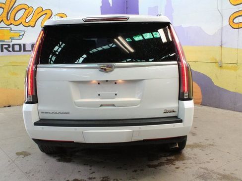 Used 2016 Cadillac Escalade Platinum image 7