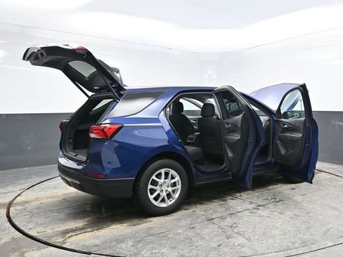 Used 2022 Chevrolet Equinox LT image 37