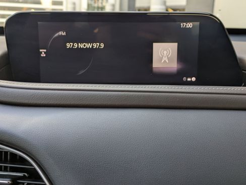 Used 2024 MAZDA CX-30 AWD 2.5 S w/ Premium Package image 17