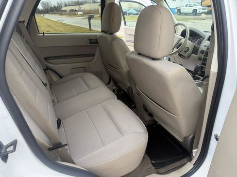Used 2011 Ford Escape XLT w/ Cargo Pkg image 19