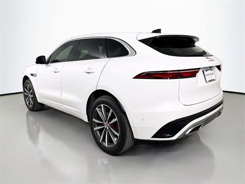 Used 2024 Jaguar F-PACE R-Dynamic S image 7