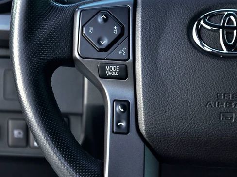 Used 2022 Toyota Tacoma TRD Sport image 17