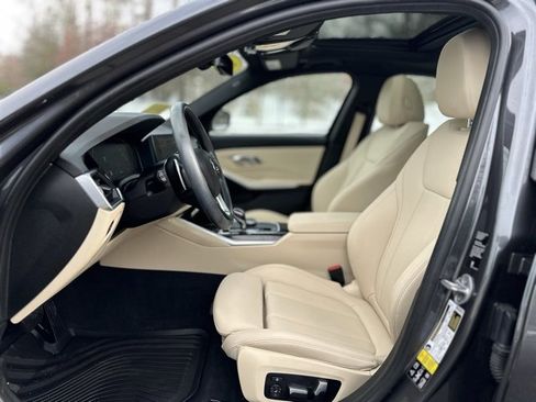 Used 2021 BMW 330i xDrive Sedan w/ Premium Package image 22