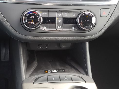 New 2026 Buick Envista Sport Touring w/ Convenience I Package FWD image 10