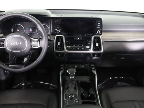 Used 2023 Kia Sorento S w/ Panoramic Sunroof Package AWD/4WD image 40