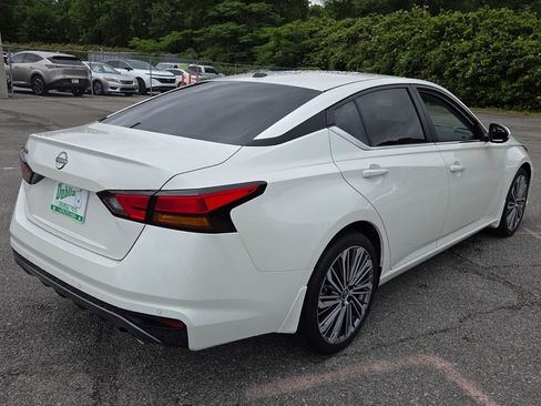 New 2026 Nissan Altima 2.5 SV FWD image 10