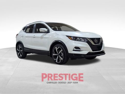 Used 2022 Nissan Rogue Sport SL image 4