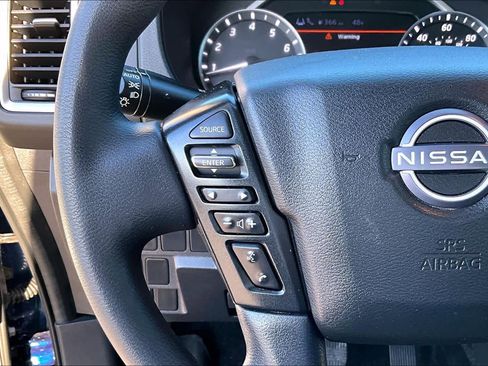 Used 2022 Nissan Frontier SV w/ Technology Package image 24