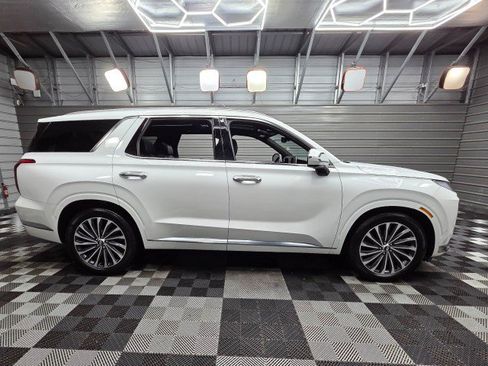 Used 2024 Hyundai Palisade Calligraphy FWD image 10
