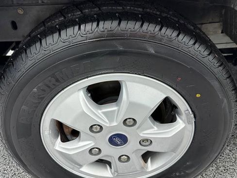 Used 2018 Ford Transit 150 130 Low Roof RWD image 20