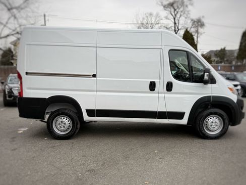 New 2026 RAM ProMaster 1500 w/ Cold Weather Group FWD image 4